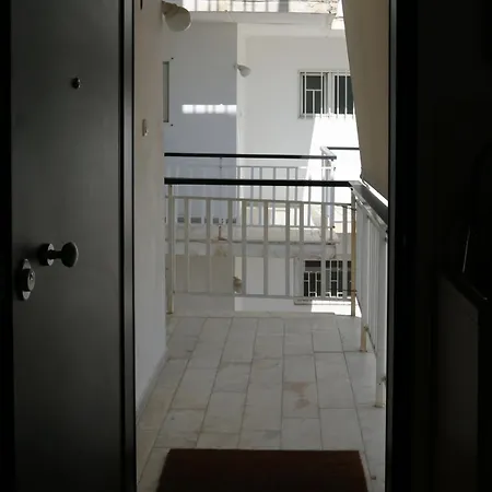 Luxurious Studio Apartment Close To The Beach And Airport Porto Rafti Exterior photo
